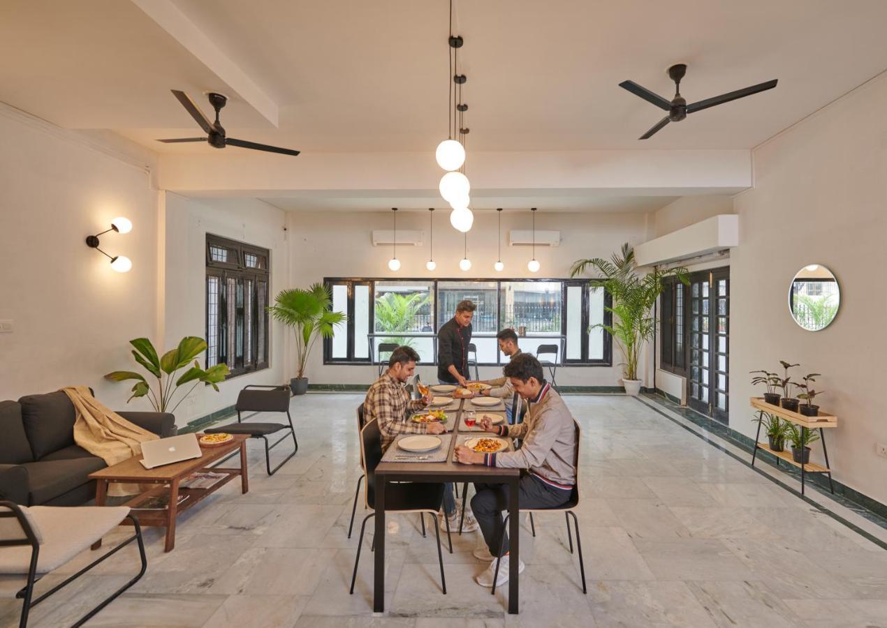 Poshtel Vns Apartment Варанаси Екстериор снимка